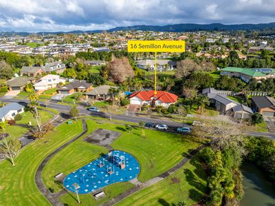 16 Semillon Avenue, Henderson