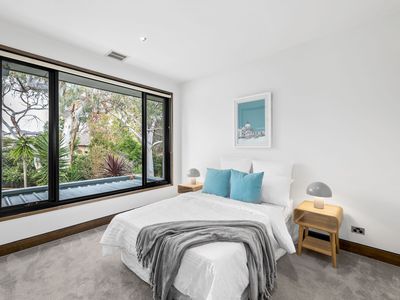 52 Headingley Road, Mount Waverley
