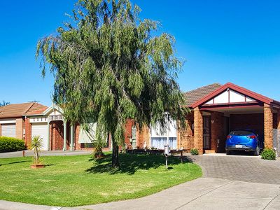 10 Gardenview Grove, Westmeadows