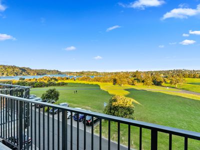 22 Catalina Bay Drive, Hobsonville