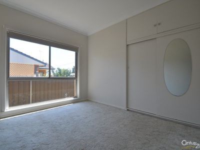 21 Bennett, Dubbo