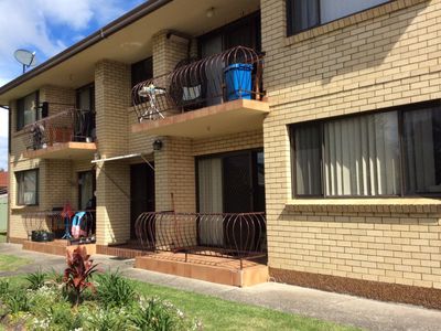 2 / 7 Windle Street, Lake Illawarra