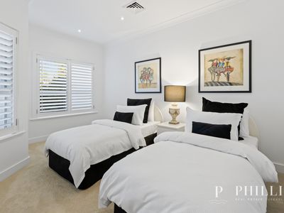 5276 Marine Drive North, Sanctuary Cove