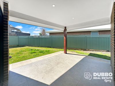 11 Waterfall Crescent, Dubbo