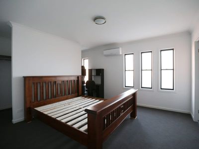 36 Skyview Avenue, Rochedale