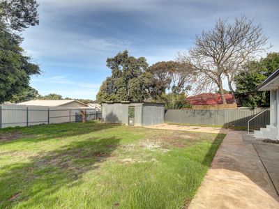 24 Eustace Crescent, Christie Downs
