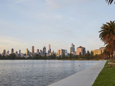 1005 / 480 St Kilda Road, Melbourne