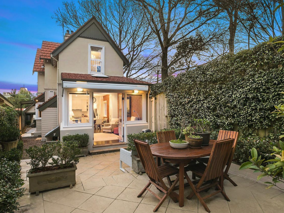 31 Undercliff Street, Neutral Bay