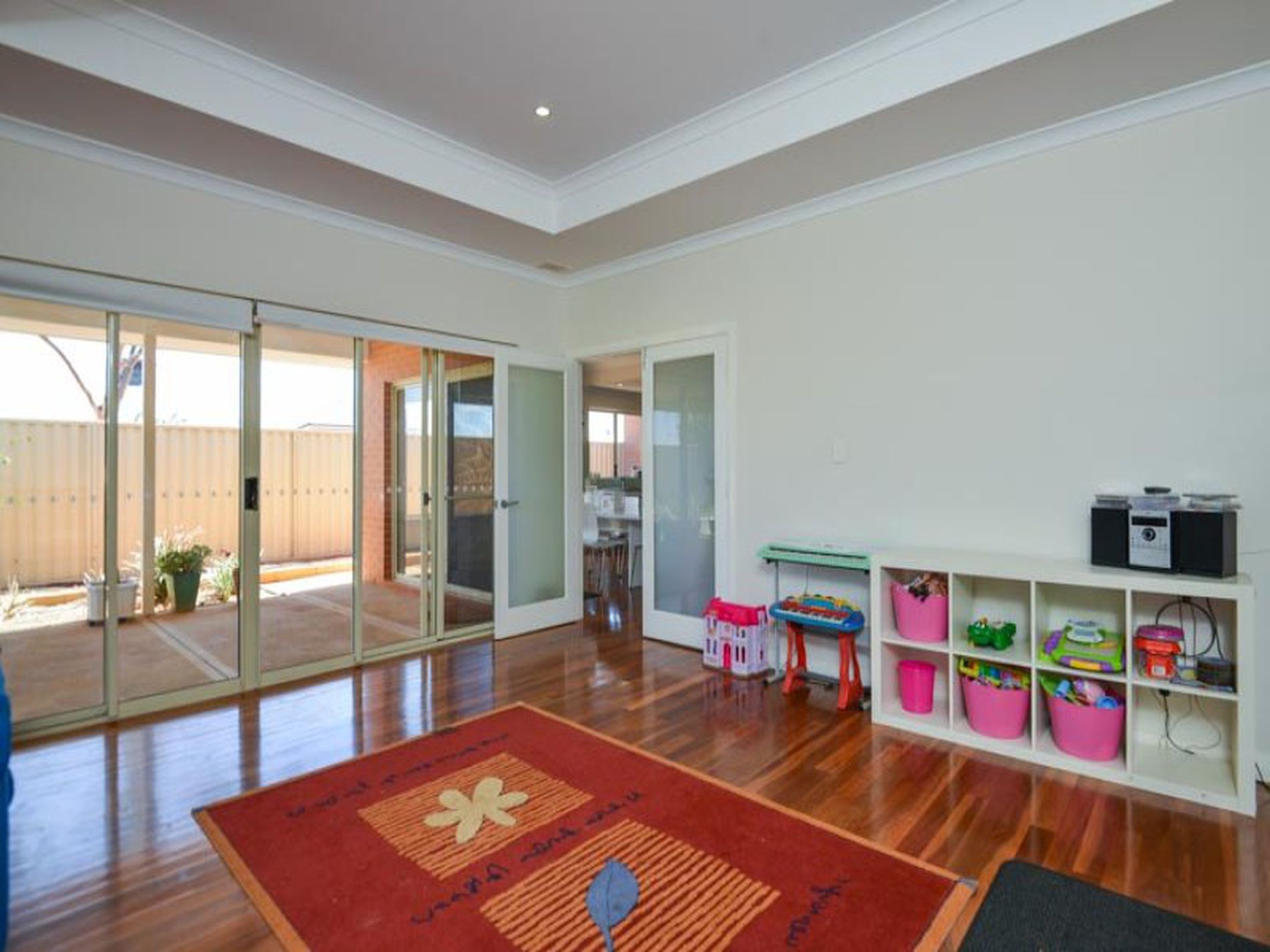 17 Riseberry Way, Somerville