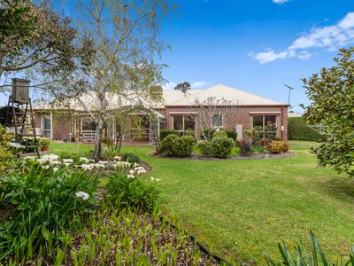 12 Woodlands Drive, Somerville