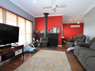 17 McMahon Street, Heathcote