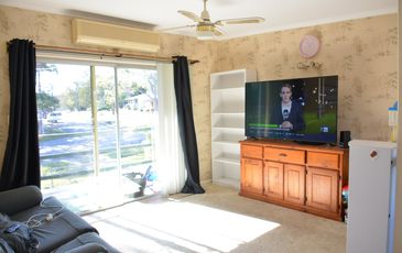 26 Cams Boulevard, Summerland Point