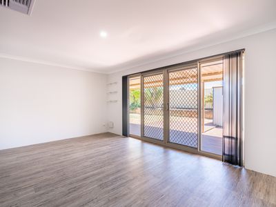27 Impressions Way, Singleton