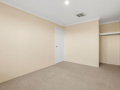 13 Valheru Avenue, Rockingham