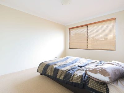 25 Kinsale Bend , Port Kennedy