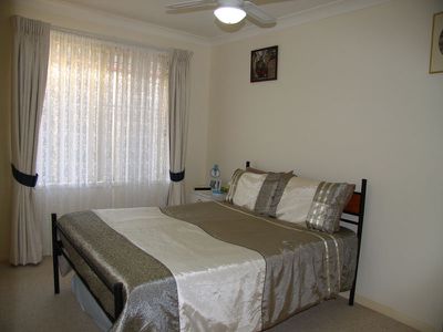 1 / 70 The Southern Parkway, Forster