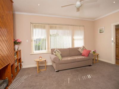 4 Comet Avenue, Netley
