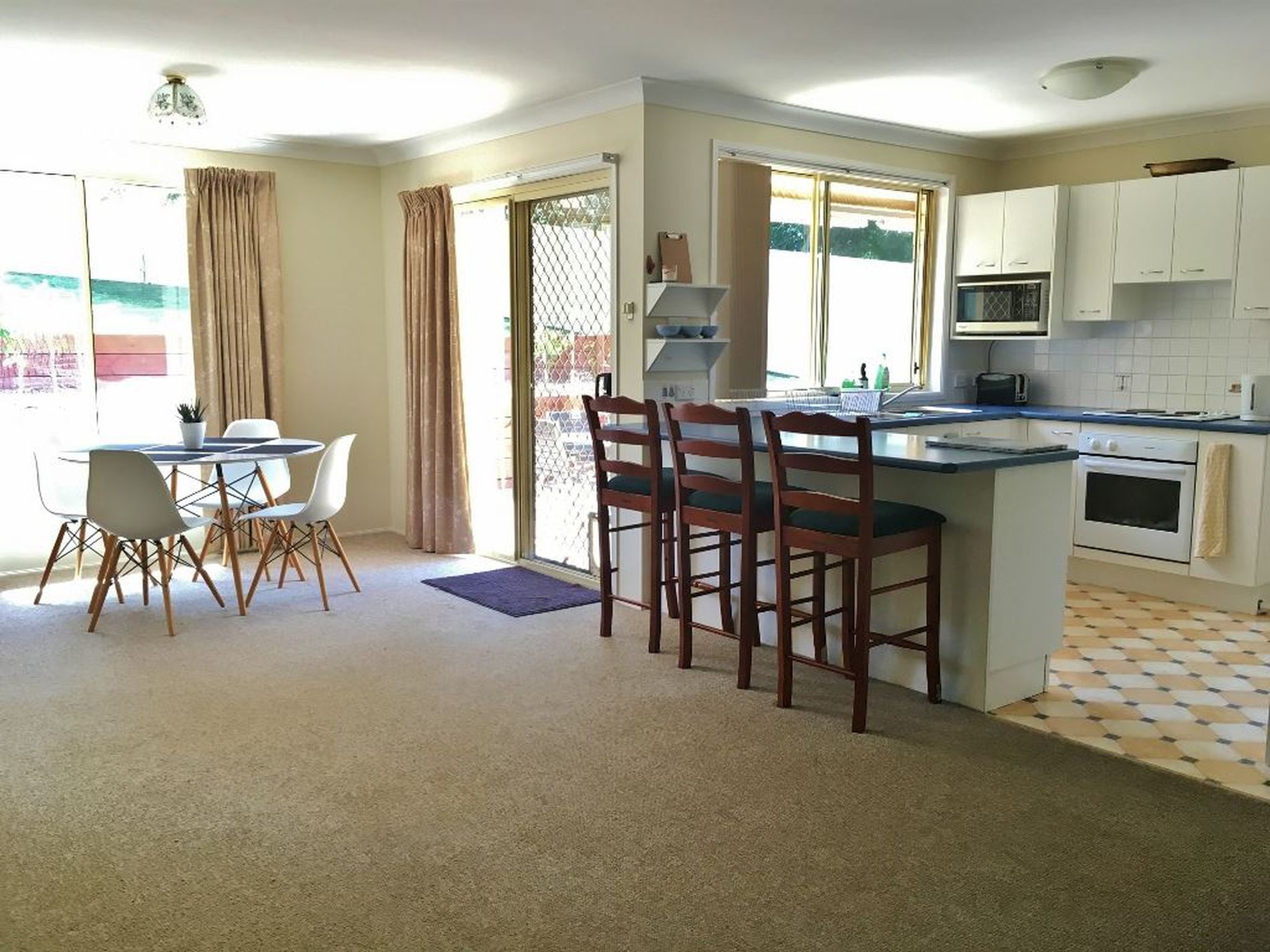 42 Valley Drive, Mollymook