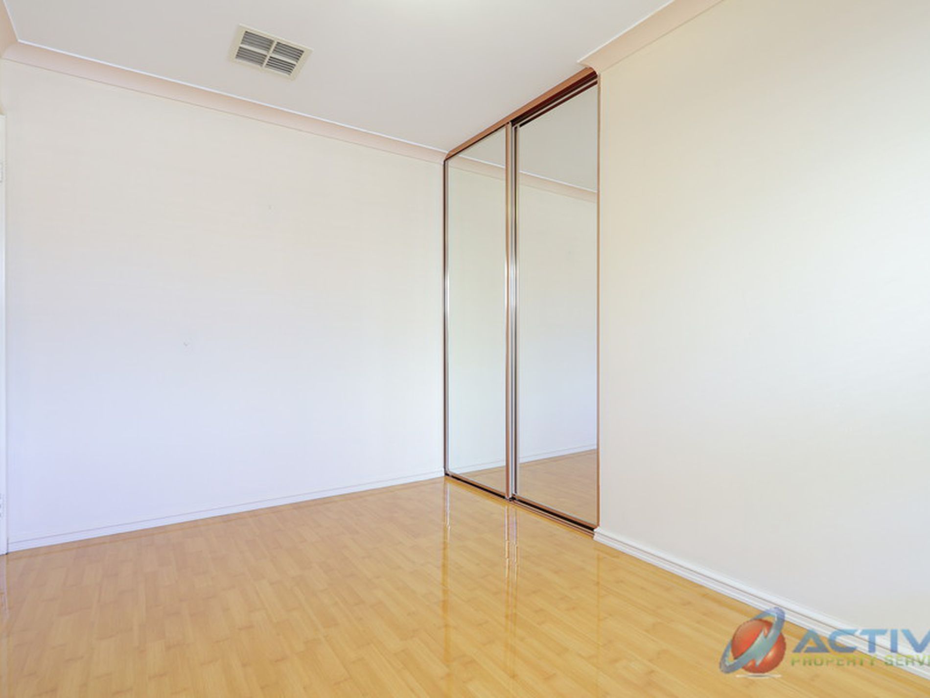 174 Peelwood Parade, Halls Head