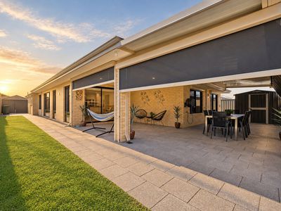 18 Barclay Way, Piara Waters