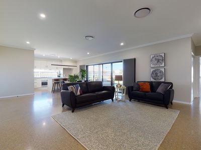 70 Champagne Drive, Dubbo