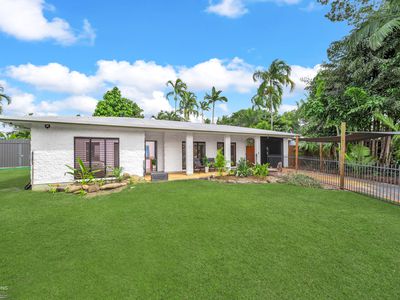 7 Carbeen Close, Holloways Beach