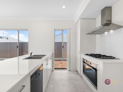 25 Cornelian Avenue, Golden Bay