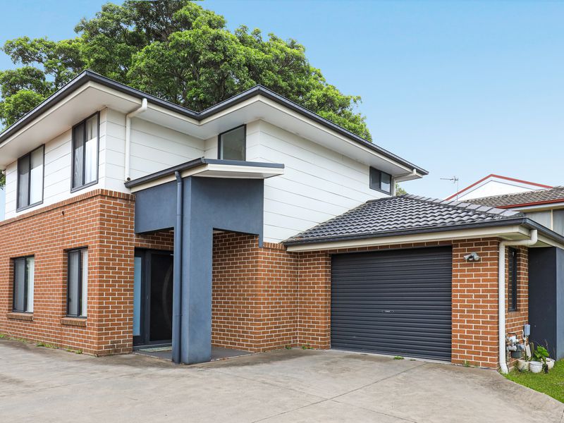 1 / 451 Princes Highway, Fernhill