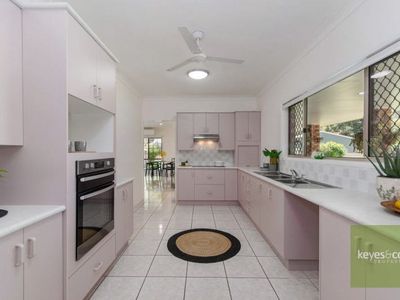 13 Hastings Street, Mount Louisa