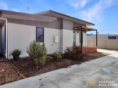 2 / 24 Begg Street, Horsham