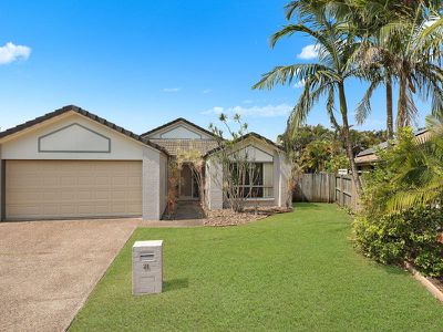 21 Pembroke Crescent, Sippy Downs