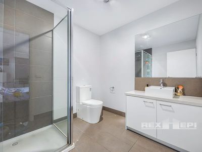 1 Sunshine Court, Hampton Park