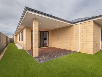 13 Hyacinth Drive, Piara Waters