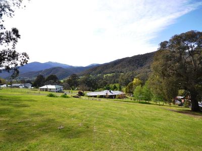 Lot 5, Simmonds Creek Road, Tawonga South