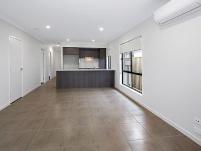 5 Roebuck Street, Coomera