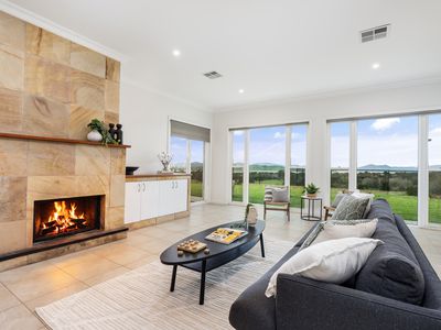 57 Eagle Rise Road, Table Top