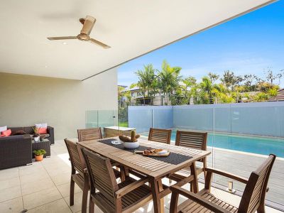 11 RAINLILY CRESCENT, Upper Coomera