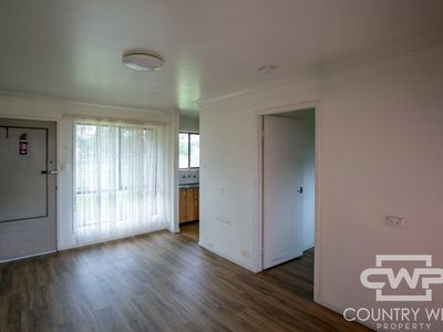6 / 20 Cryland Street, Emmaville