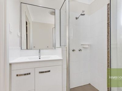 11 Rowley Place, Burdell