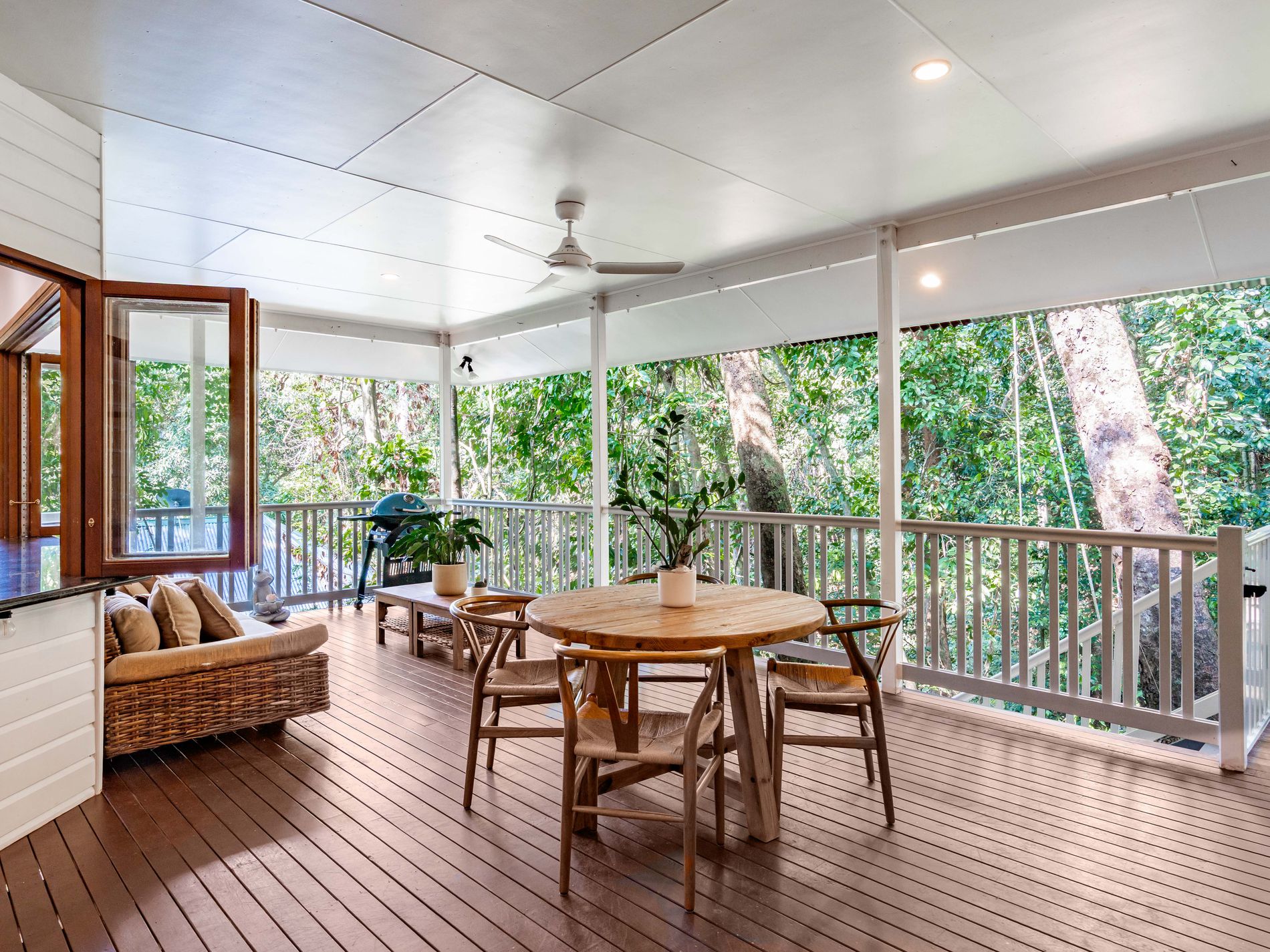 11 Cananga Close, Kamerunga