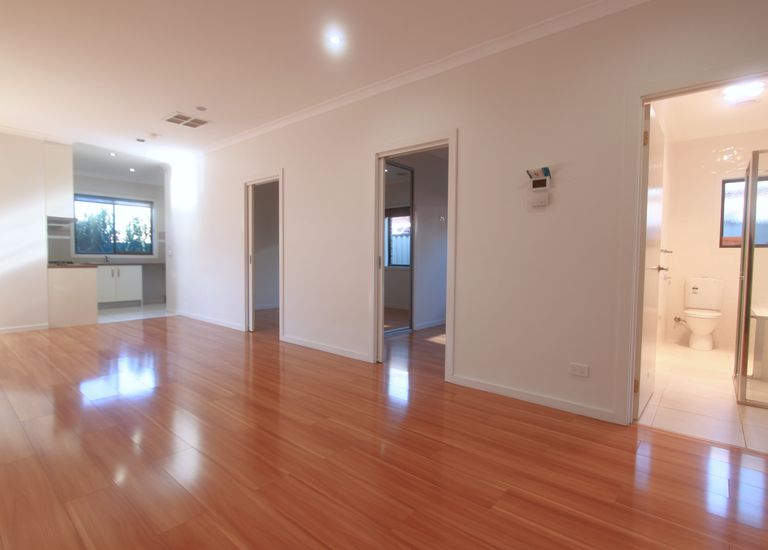 2A  Hunsford Avenue, Notting Hill