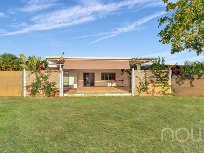 10 / 10 Grassland Crescent, Leanyer