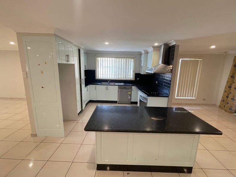 2 Nymboida Avenue, Hoxton Park