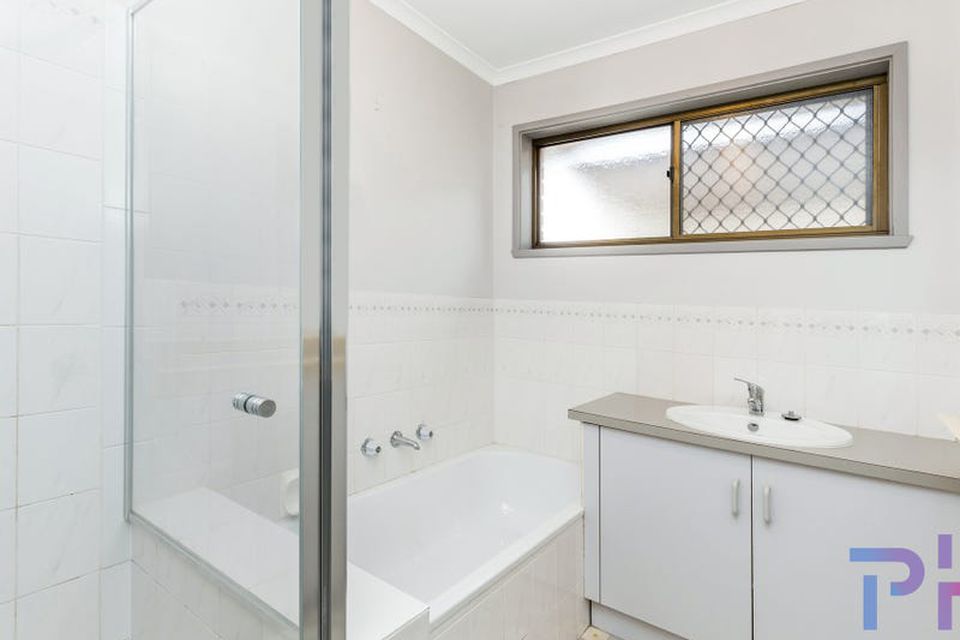 2 / 63 Booth Street, Golden Square