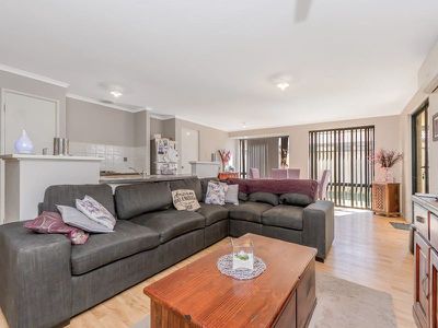 46 Wittecarra Crescent, Port Kennedy