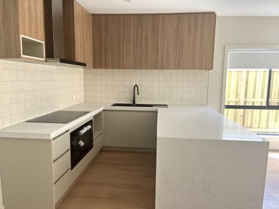 30 Climate Street, Fraser Rise