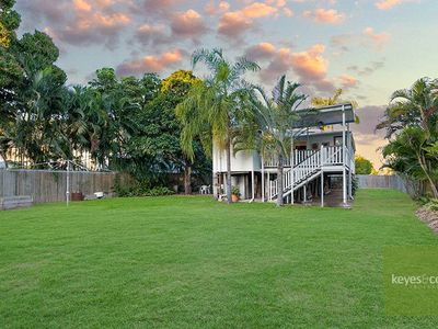 12 Echlin Street, West End