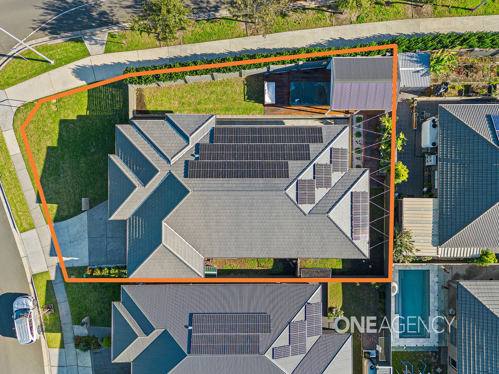 42 Bartlett Crescent, Calderwood One Agency Elite Property Group