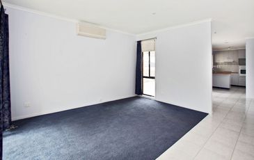 182 Racecourse Road North, Pakenham