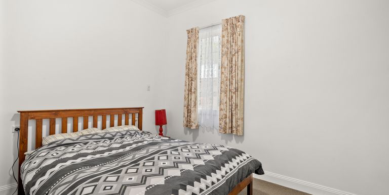 27 Clifton Street, Euroa